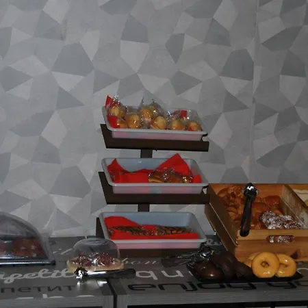Estudiotel 2*
