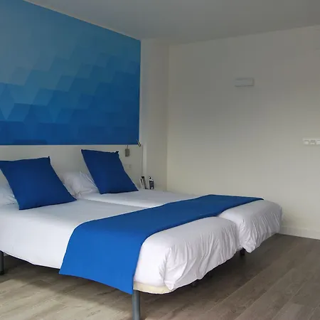 Estudiotel 2*