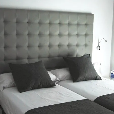 Hotel Estudiotel 2*