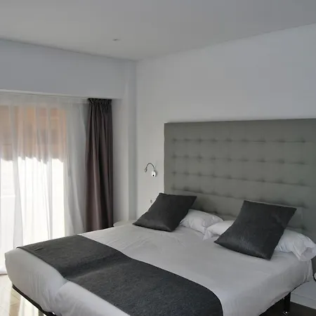 Hotel Estudiotel 2*