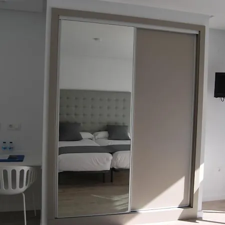 Estudiotel 2*